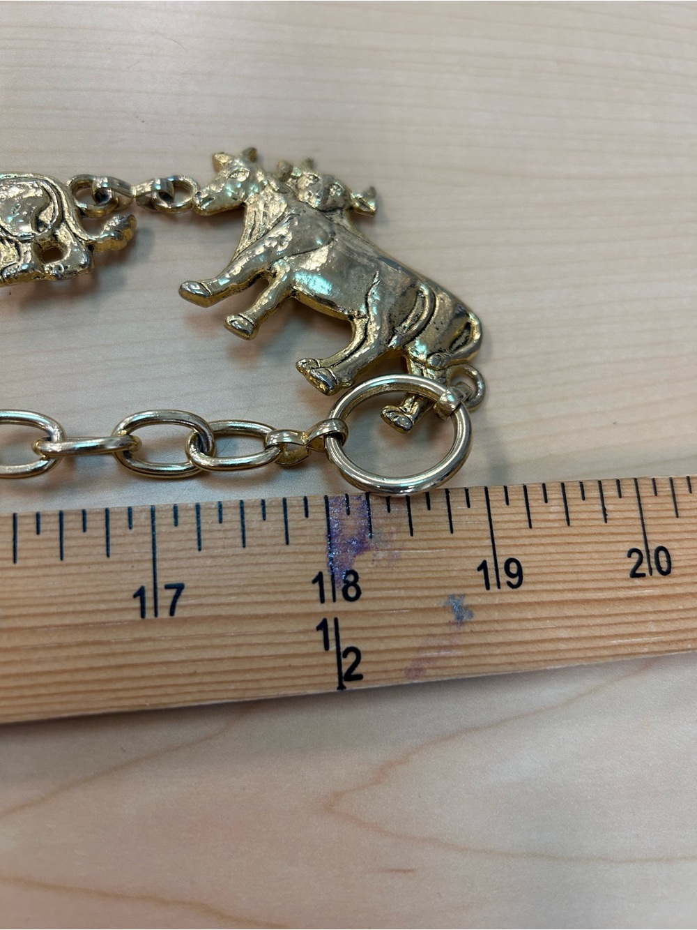Gold toned Noah’s Ark Animal pairs Charm Link belt - Picture 6 of 8